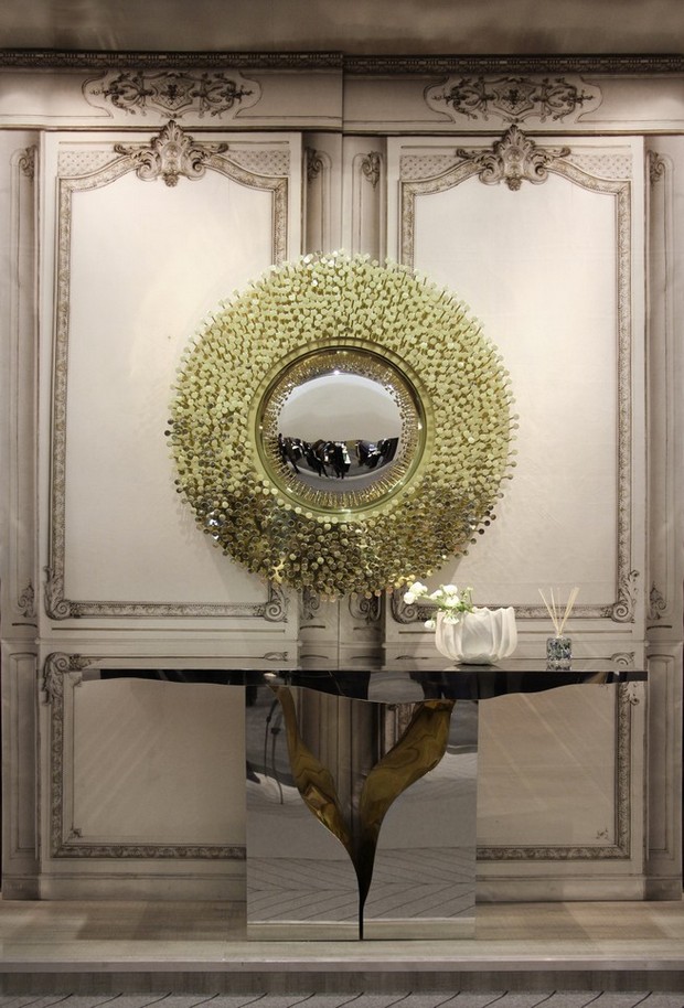 Hancrafted mirror