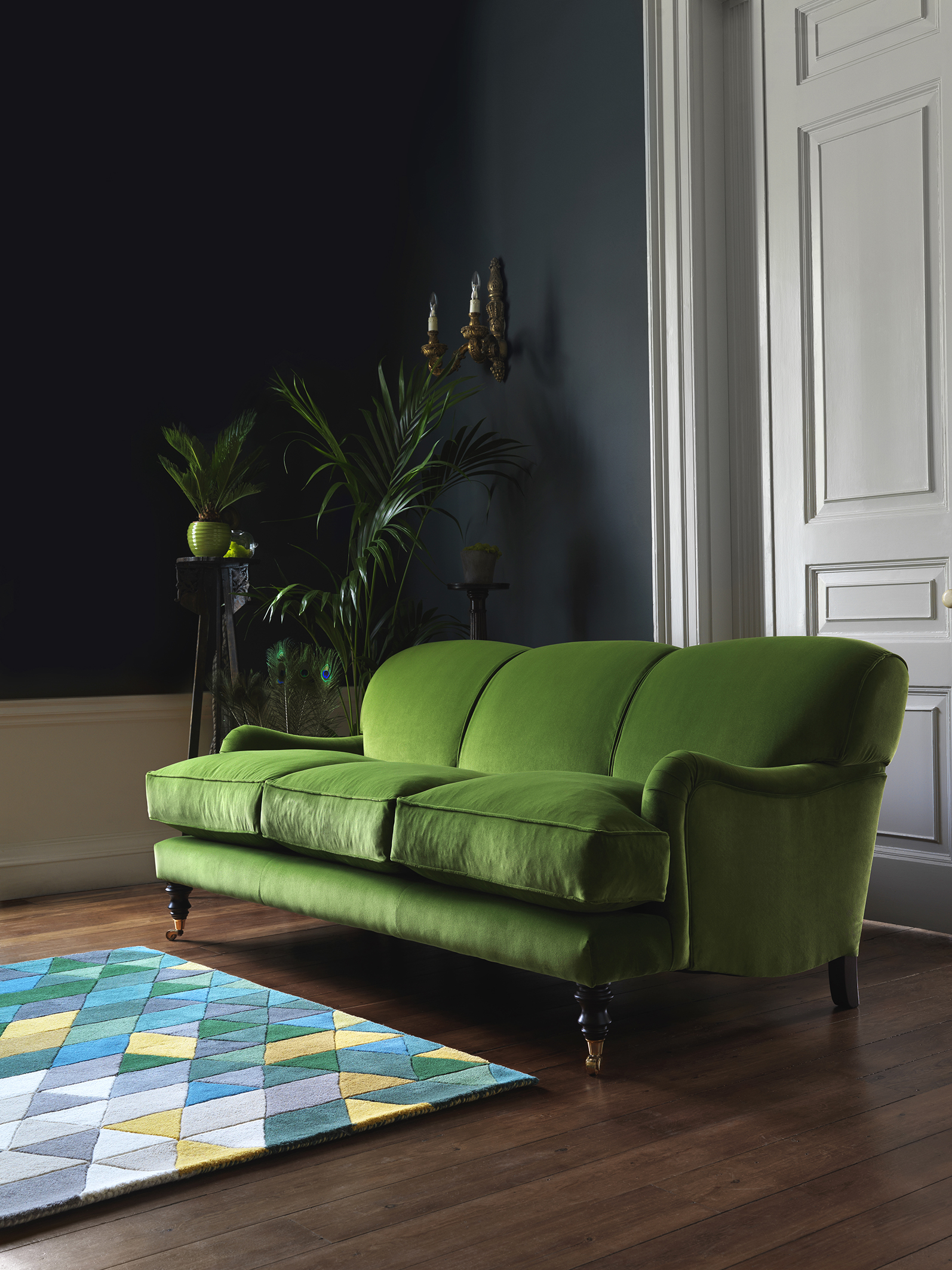 диван дарвин пинскдрев. диван честер изумрудный велюр. диван угловой norton green. диван кровать стокгольм икеа. диван желто-зеленый.