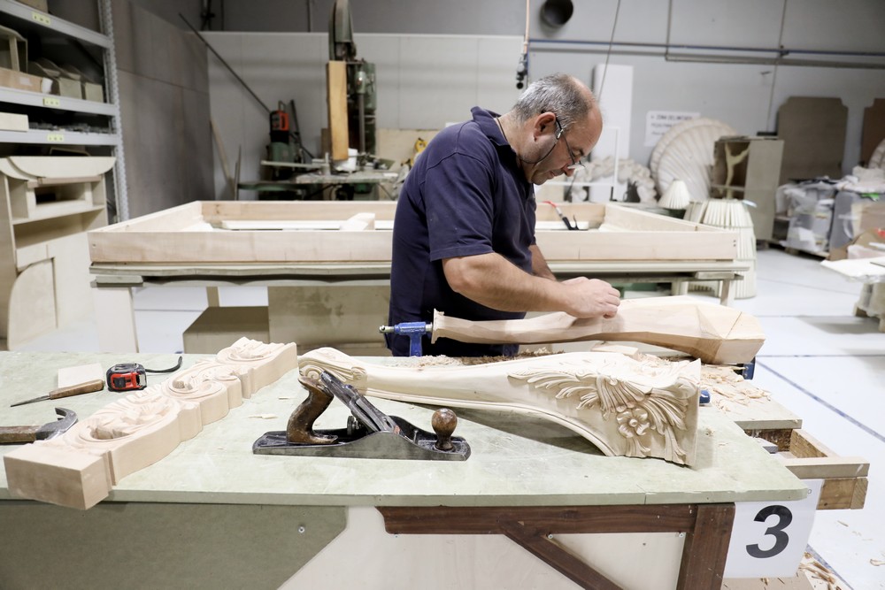 The Art of Joinery Behind Boca do Lobo’s Luxury Furniture 
