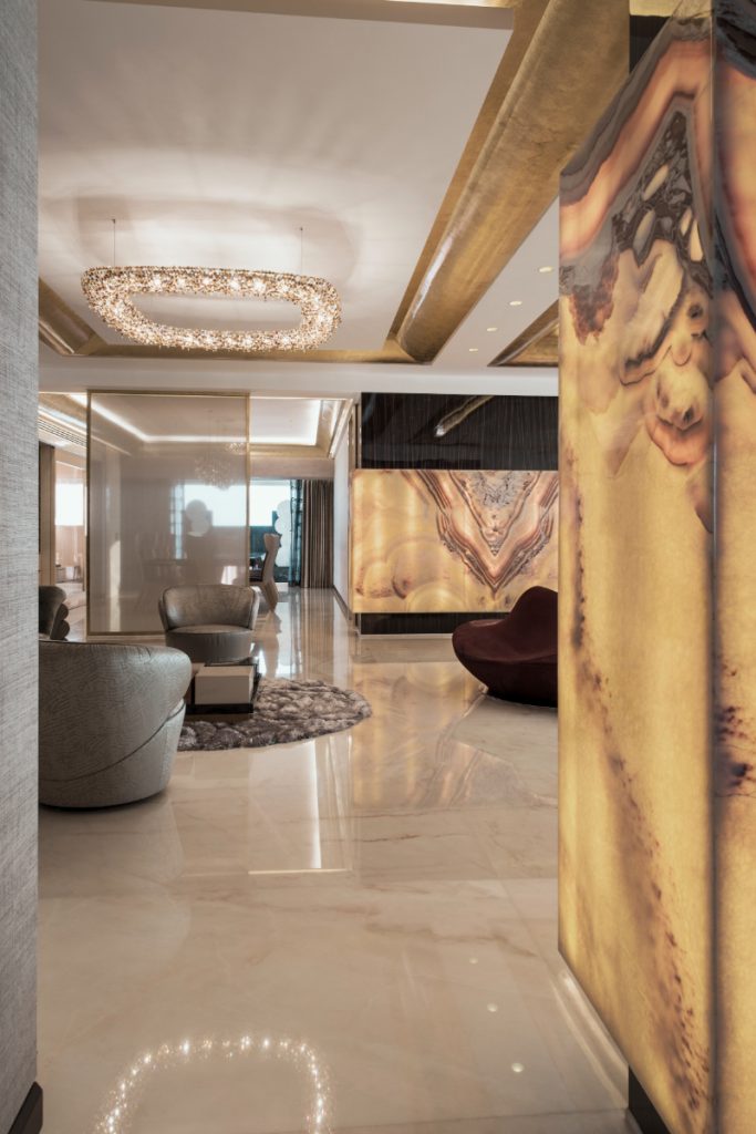 A Luxury Apartment With A Transcendent Deluxe Appeal By ZZ Architects
