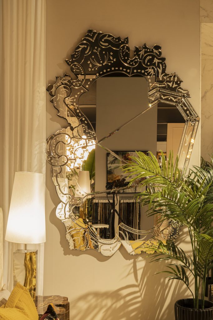 venice mirror