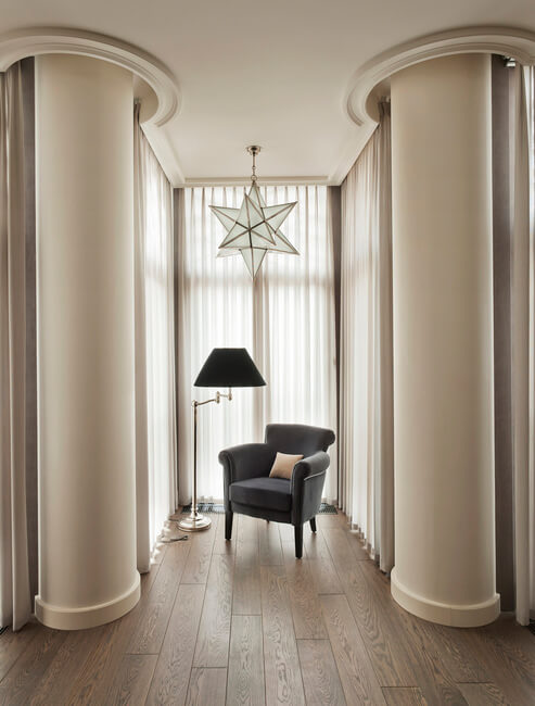 A Contemporary Interior With An Art Moderne Twist- corridor