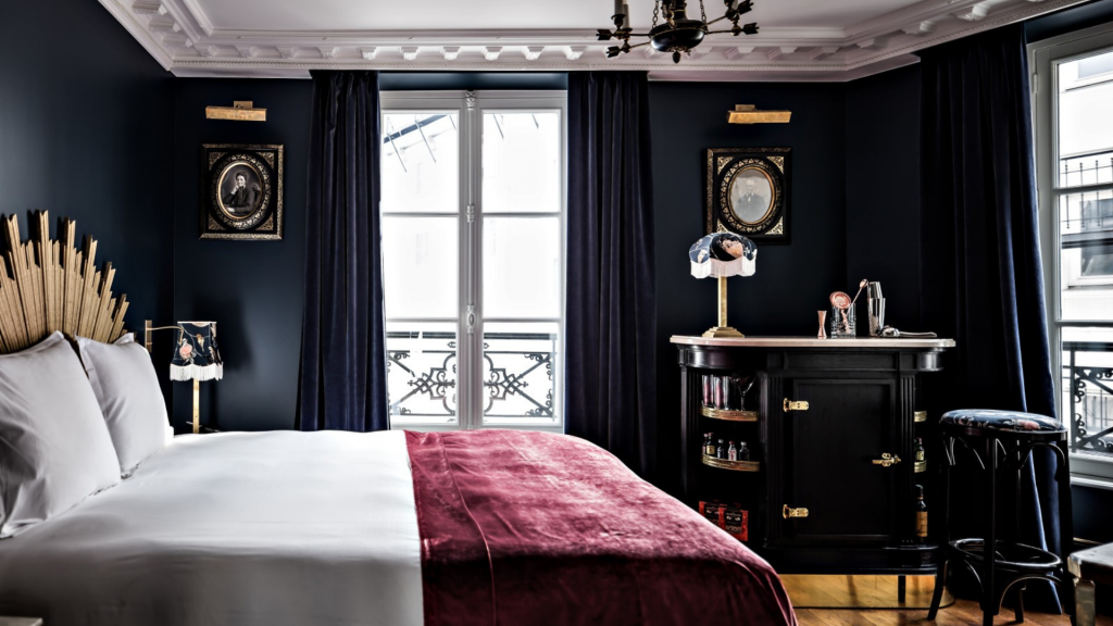 10 Best Luxury Hotels in Paris