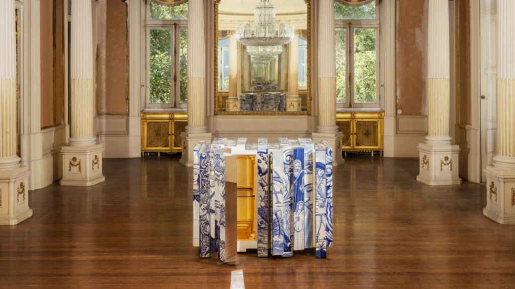 The Majesty of Houses of Royal Living: A Celebration of Eternal Elegan