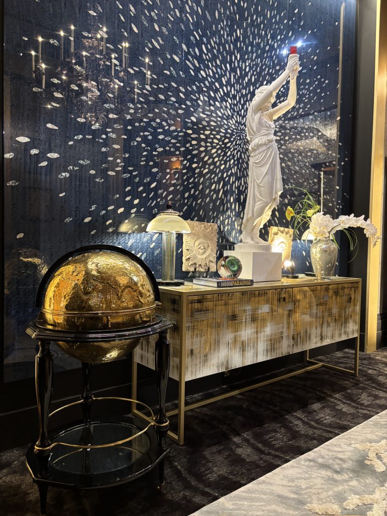 COSMIC CABINET Aurea by Maison Numéro 20