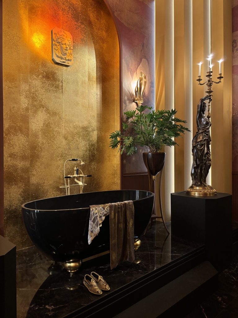 SALON DE BAIN Aurea by Maison Numéro 20