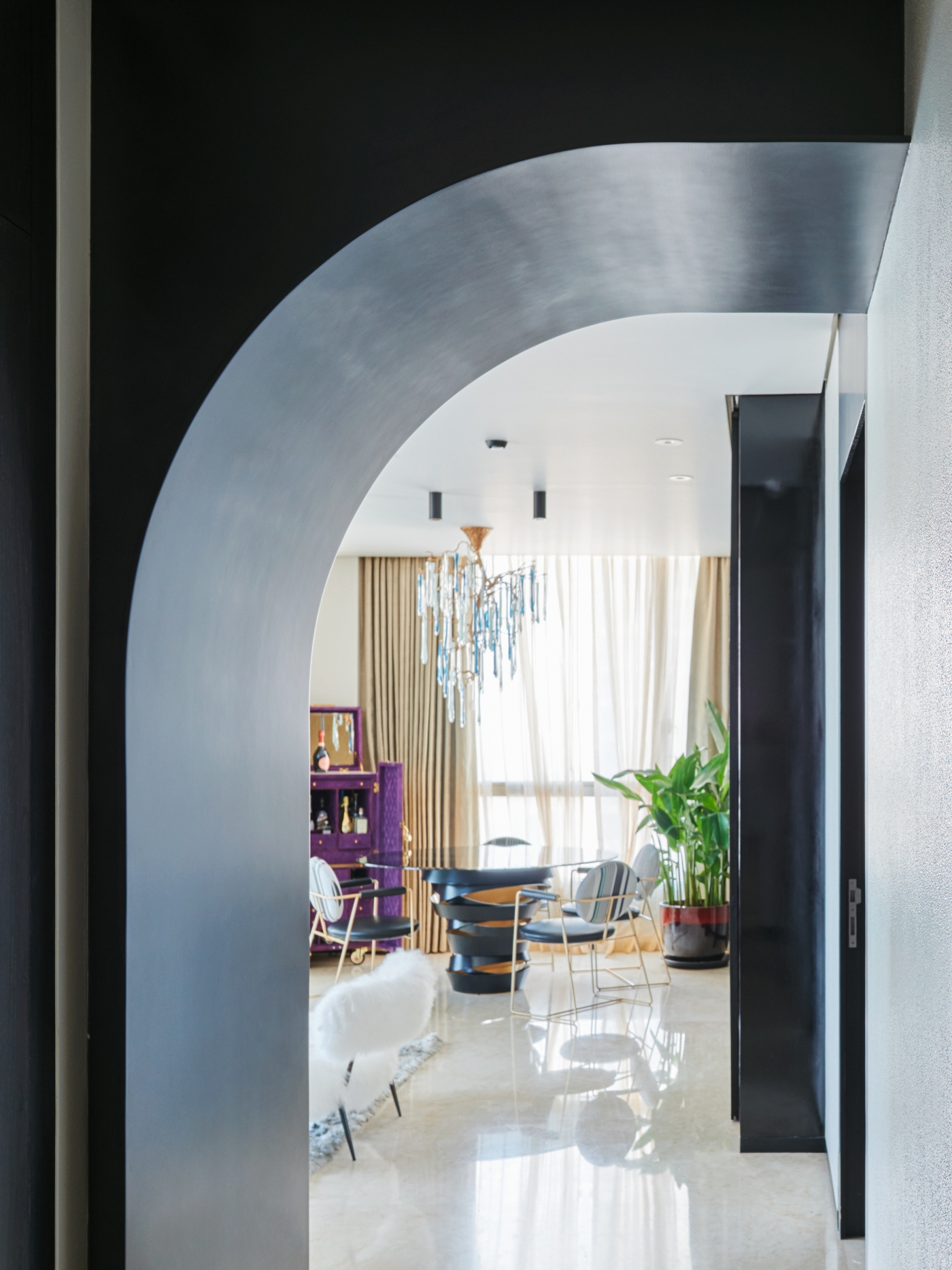 A Luxury Apartment That Magnifies The Exclusive Lifestyle Experience - Ultimate Luxury Apartment Experience With Toll-Free Access