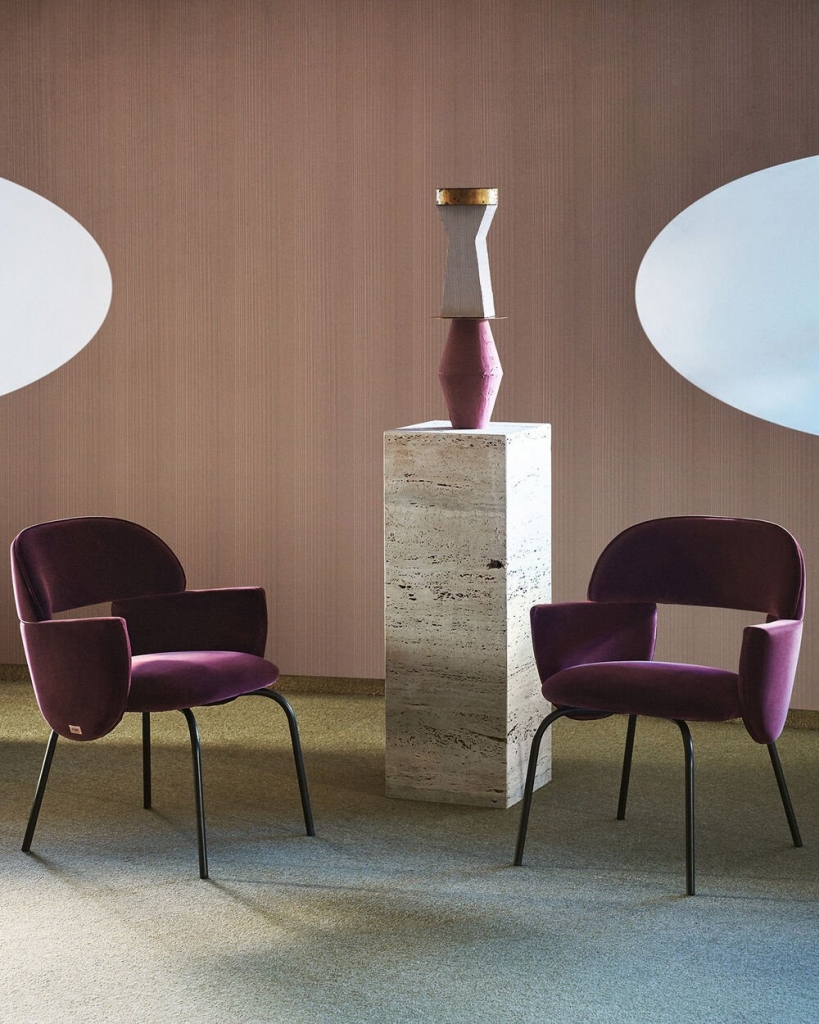 Celebrate Elegance: Discover 50 Luxury Chairs to Elevate Your Space
