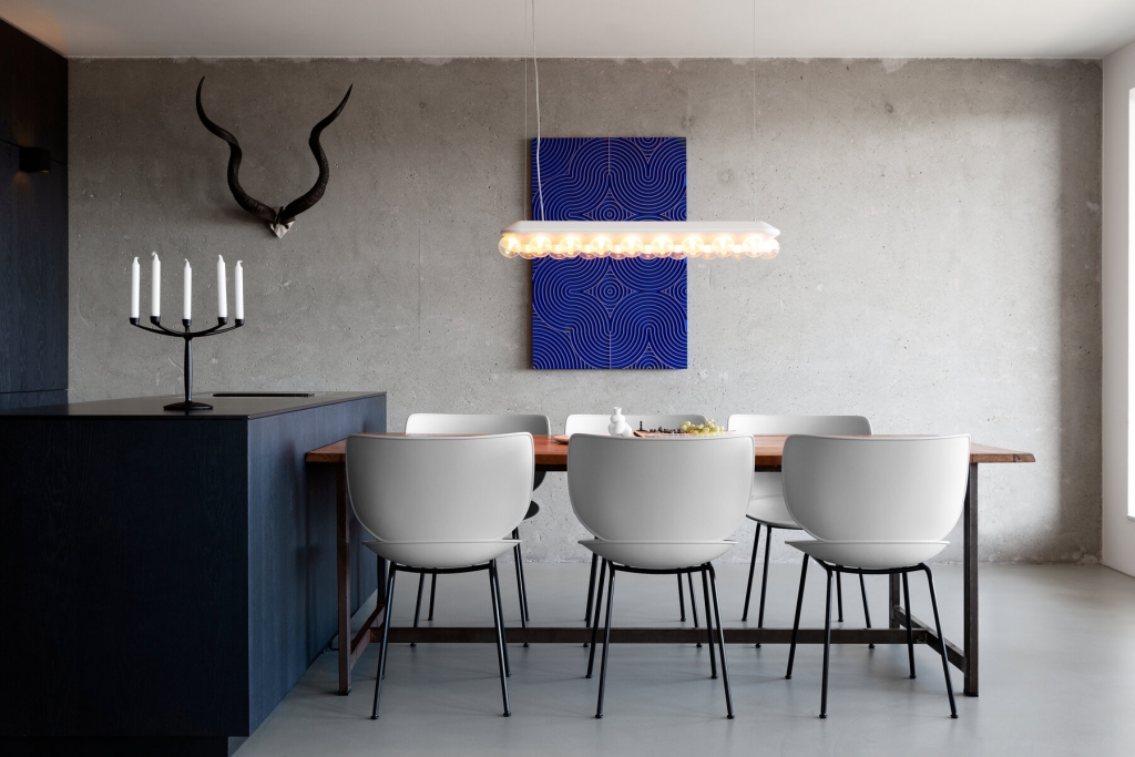 Celebrate Elegance: Discover 50 Luxury Chairs to Elevate Your Space