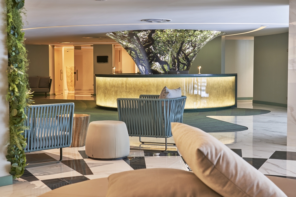 Savoy Palace: Nini Andrade Silva's Magnificent Legacy On Madeira Island