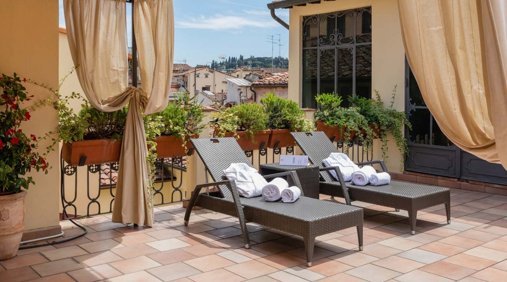 Experience the Grandeur of Hotel Bernini Palace: A Jewel in Florence