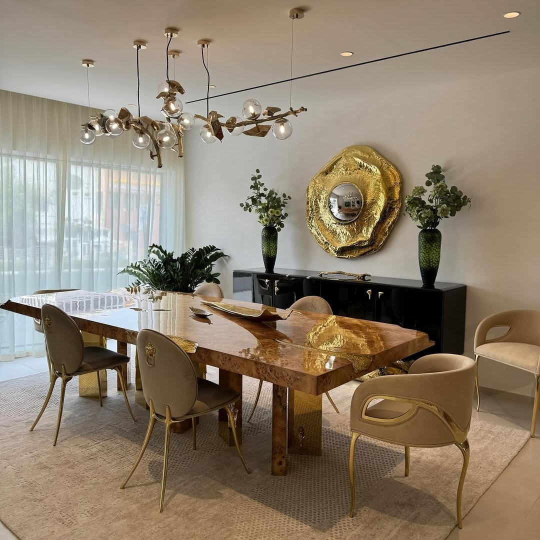 Interior view of Da Terra showroom in Dubai, featuring artistic furniture and contemporary European design.