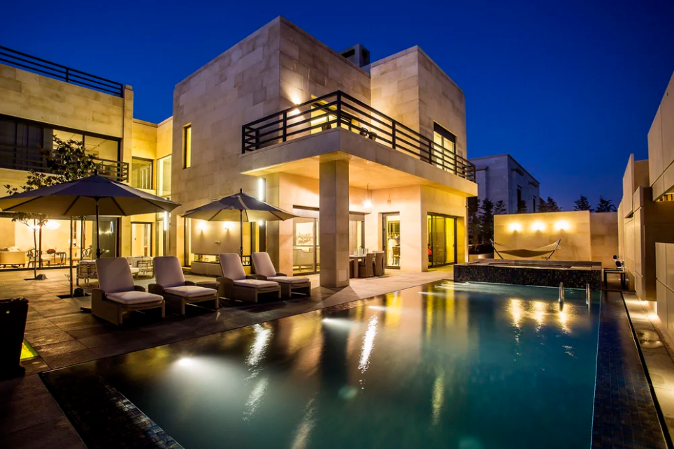 projects by Souramadani House of Design showcasing contemporary luxury and elegance