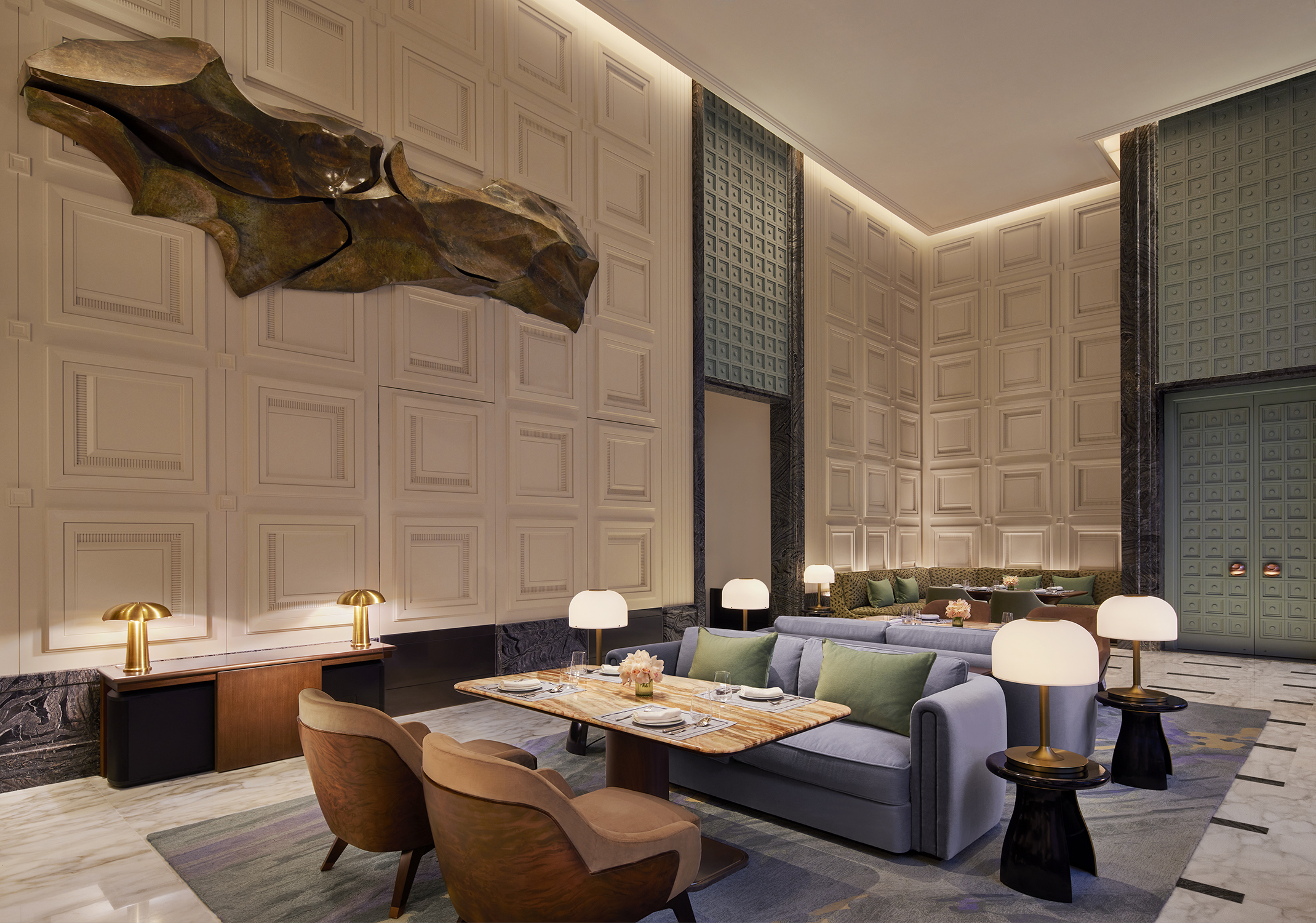 Four Seasons Mumbai: Luxury at the Center of It All