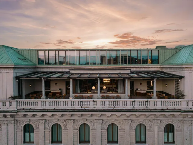 white building, balcony, Milan Hotels