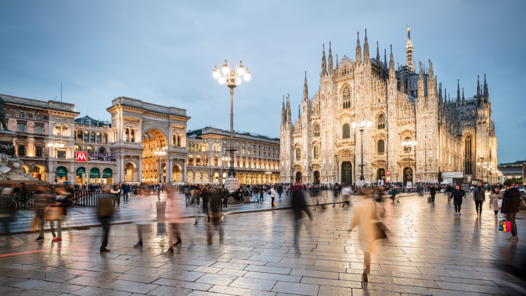 Duomo di Milano best place to visit  in Milan Guide