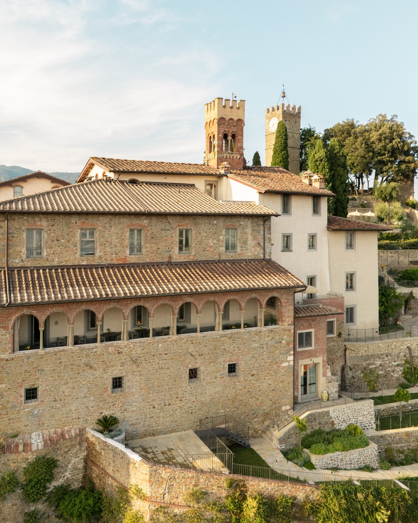 Hotel in tuscany in neutral tones