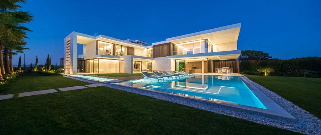 Contemporary house by Vasco Vieira featuring open spaces and natural light