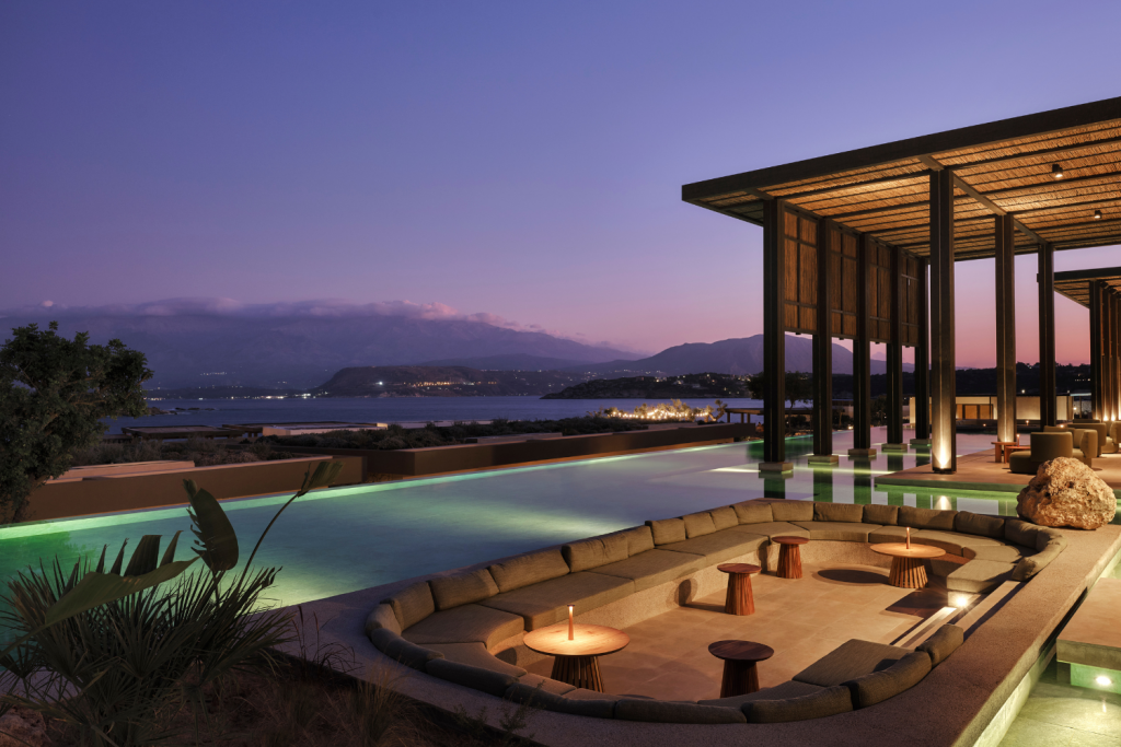 JW Marriott bar at sunset time