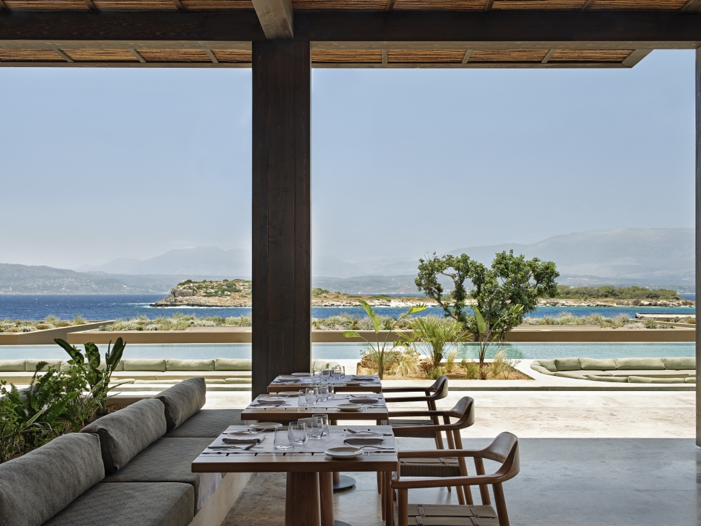 outdoor space of the breakfast area at JW Marriott crete