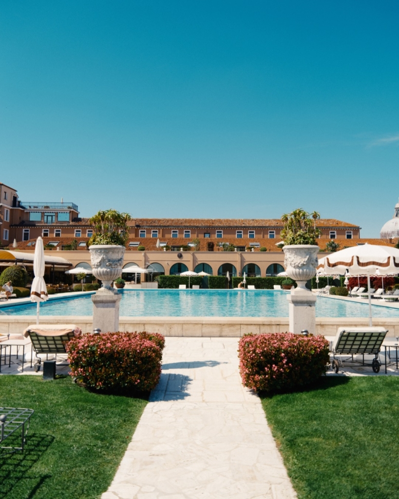 luxury hotel cipriano