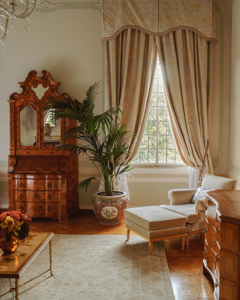 luxury hotel cipriano