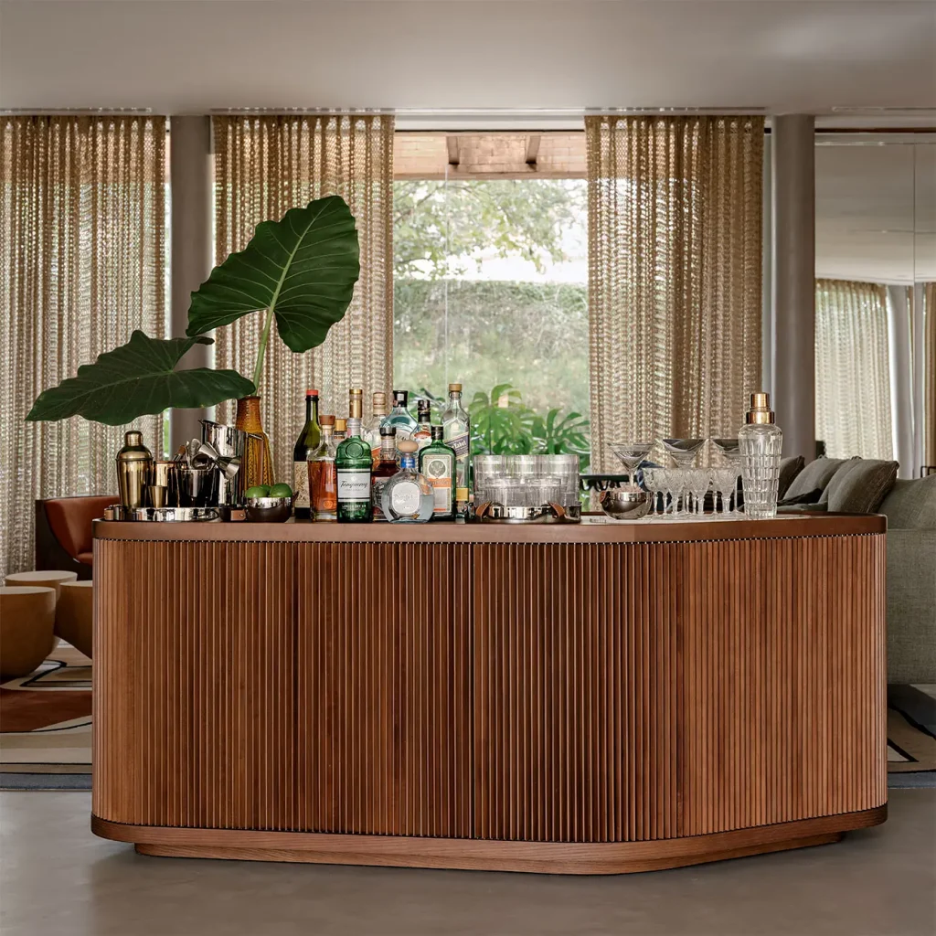 Bar from Sig Bergamin and Murilo Lomas project in brazil in wood