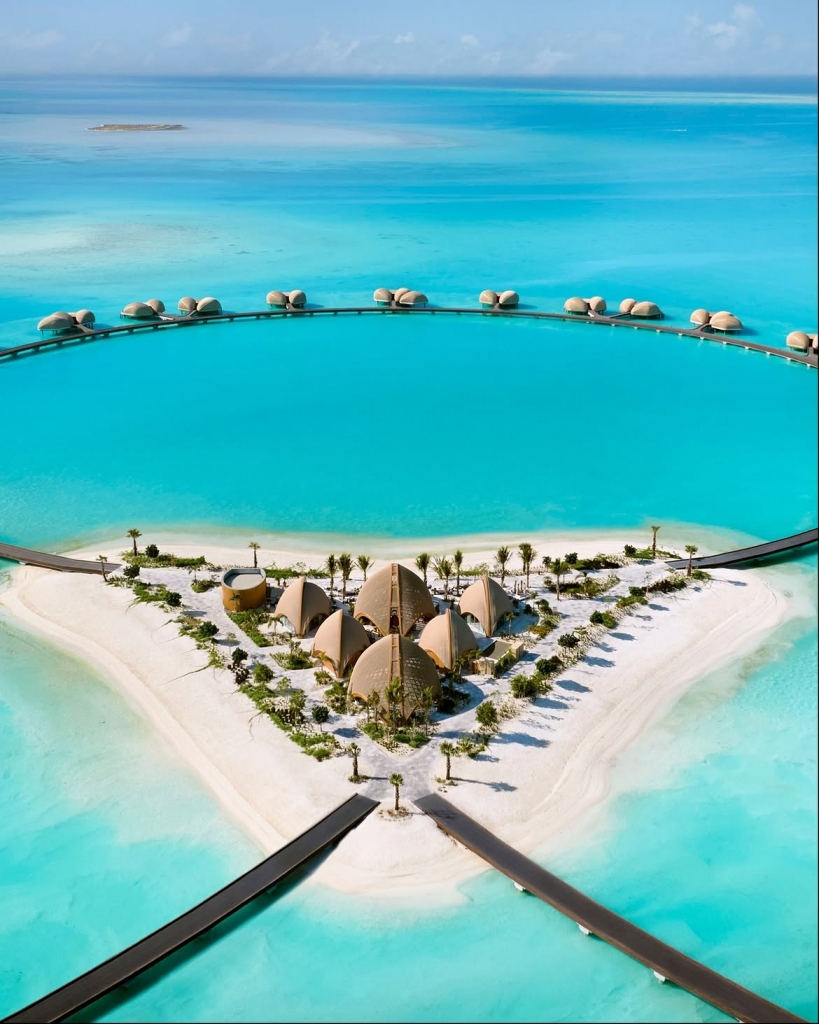 Red Sea Global luxury island project