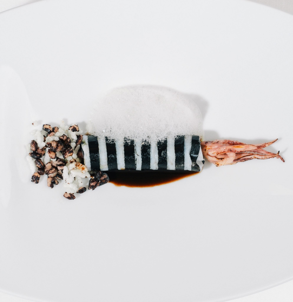 Michelin Experiences in Portugal – Casa de Chá da Boa Nova plated dish showcasing refined Michelin-starred cuisine beside the Atlantic in Portugal