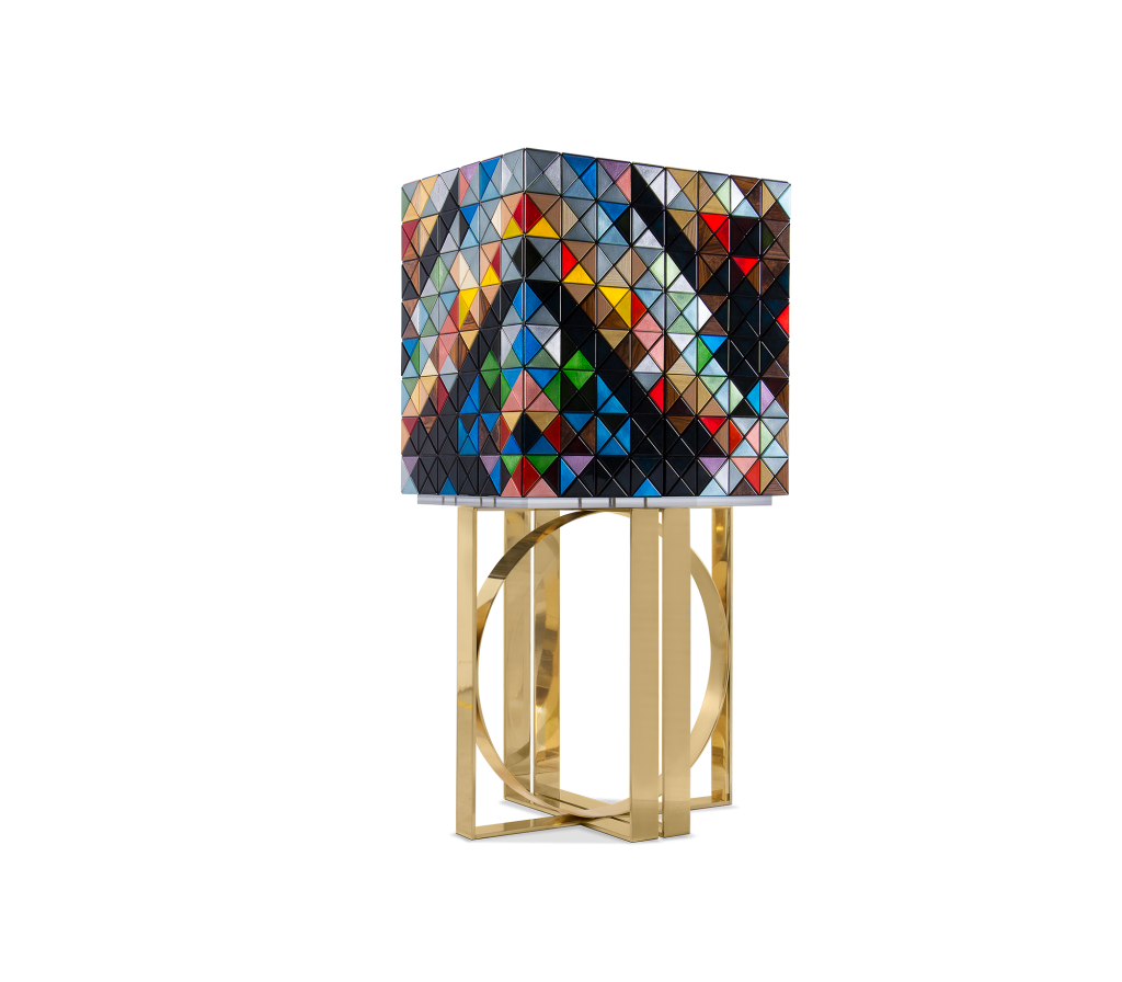 Pixel cabinet with multicolored triangular marquetry pattern on a brass ring base -top showrooms in São Paulo