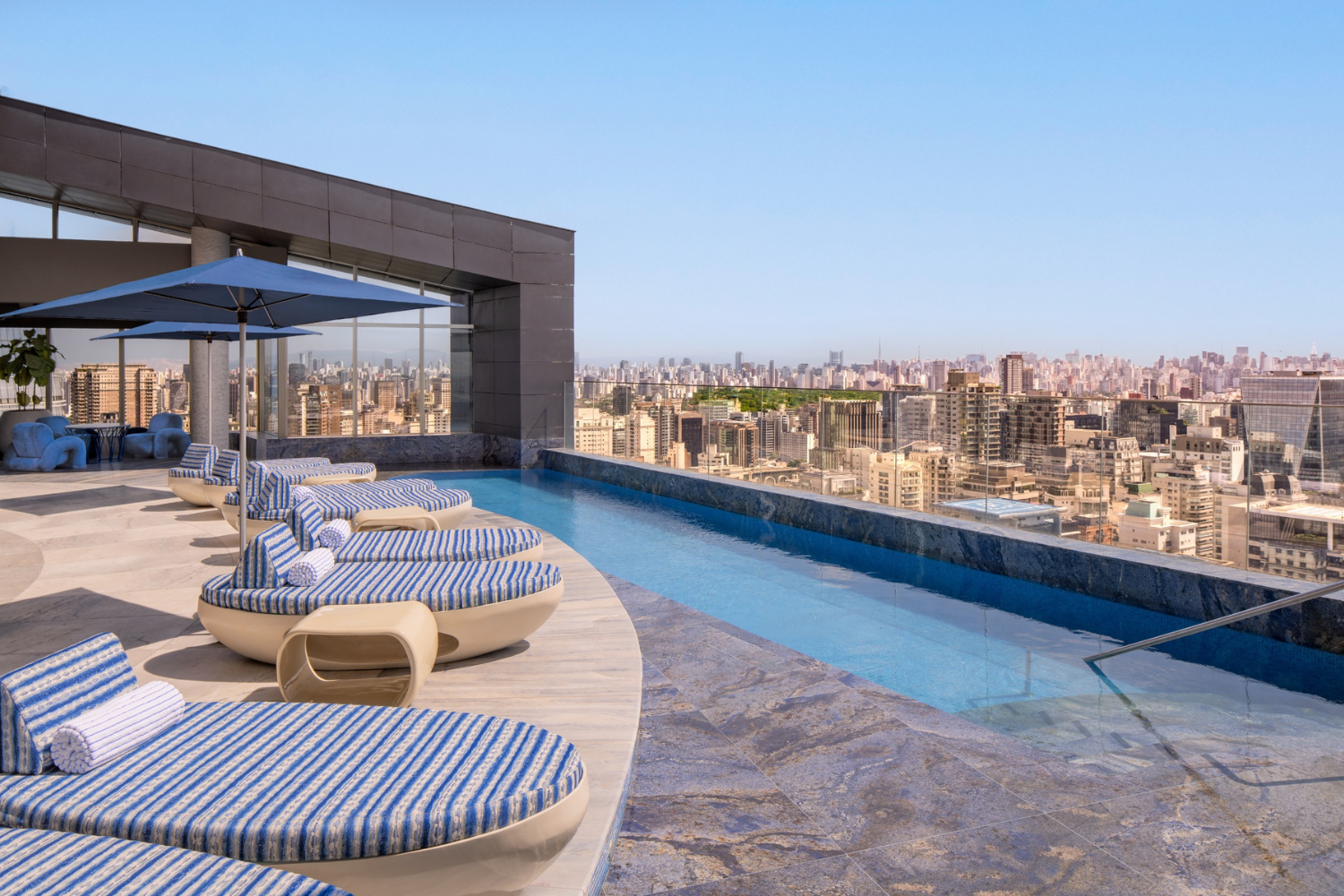W São Paulo: A Contemporary Expression of Brazilian Luxury