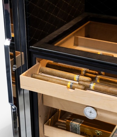 millionaire silver cigar