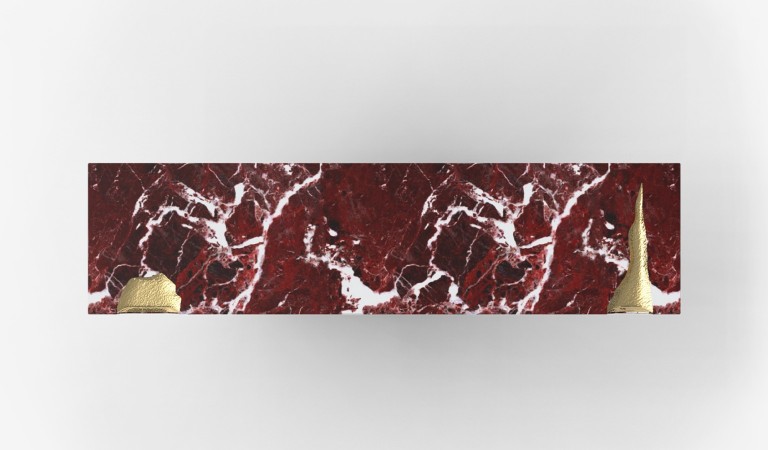 Empire rosso levanto