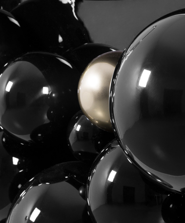 newton black