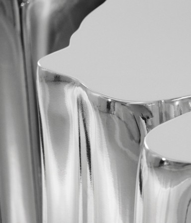 monochrome silver