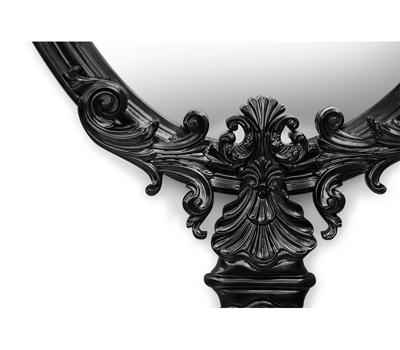 Marie Antoinette Black Mirror mobile image 3