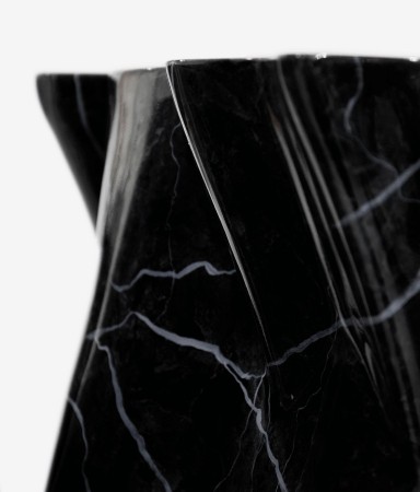 monochrome faux-marble