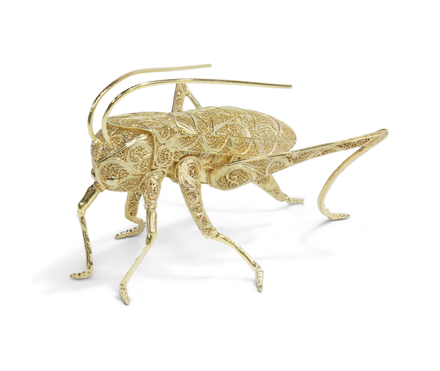 Contemporary filigree cricket gold by Boca do Lobo
