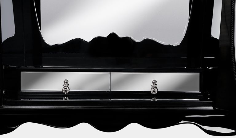 Palace Contemporary Display Case