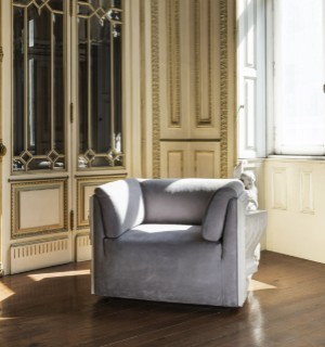 versailles armchair