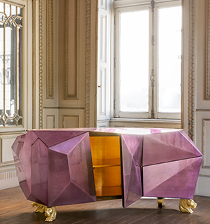 DIAMOND SIDEBOARD